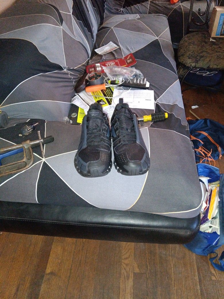Reebok Zigtech  9 1/2