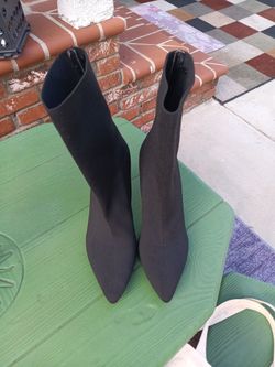 Express Pointed Toe Thin Heel Sock Boots Black Size 10