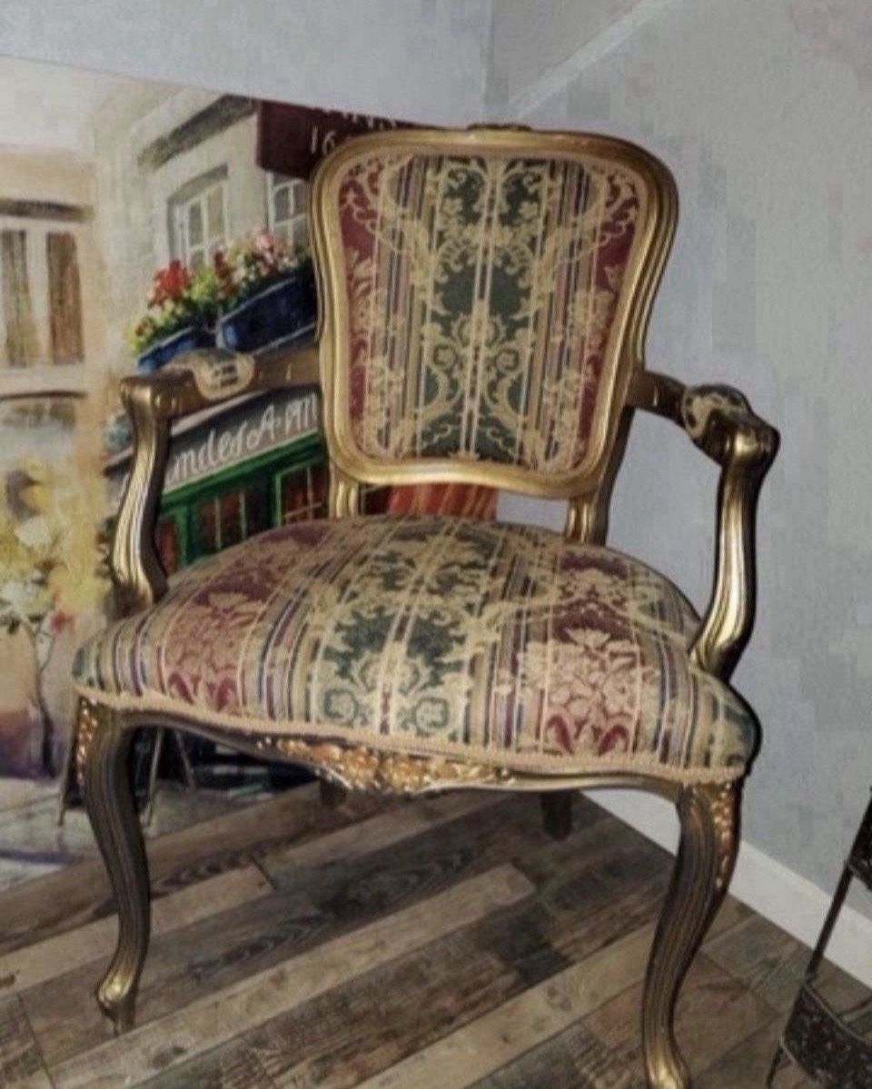 Beautiful Victorian Accent Chair