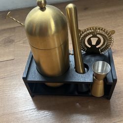 Crofton Barware Set 