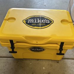 Mike’s Hard Lemonade Ice Chest