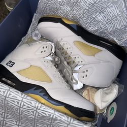 Jordan 5 a ma maniere dawn size 10.5m