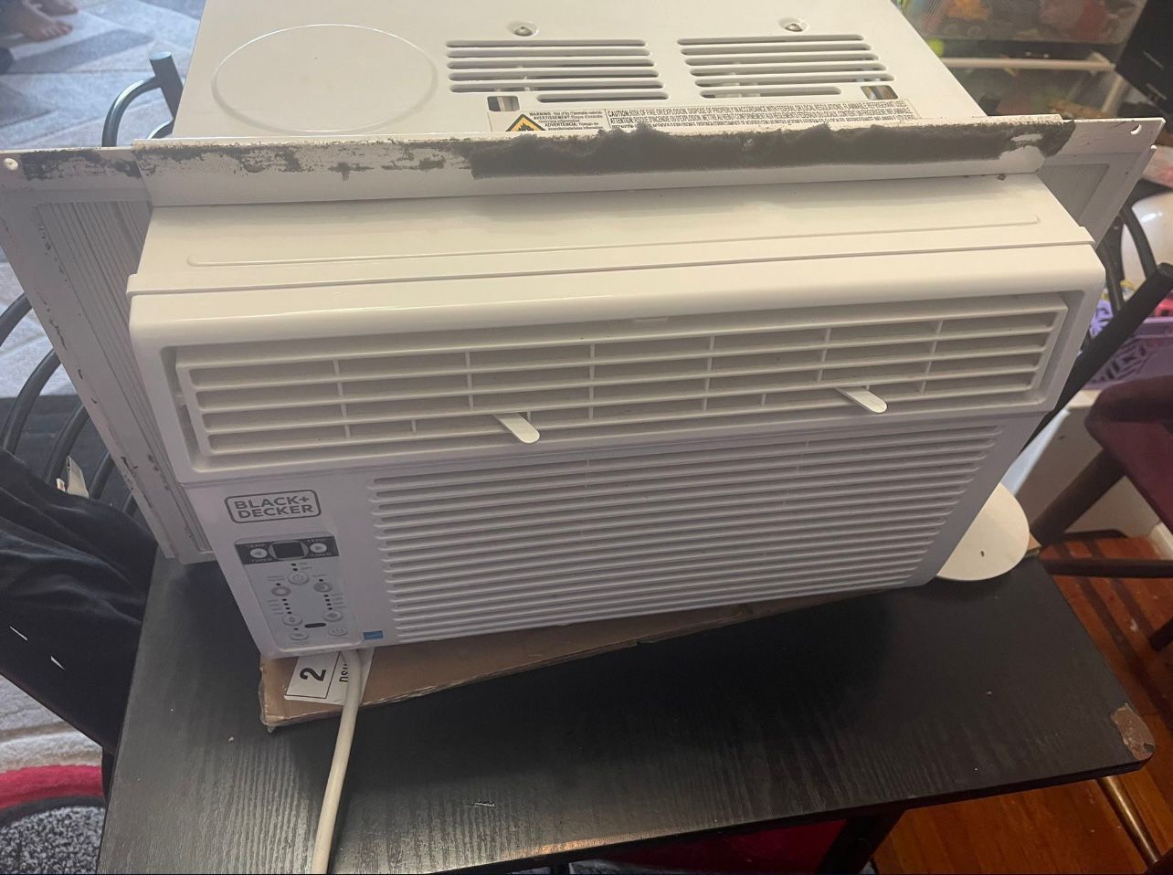 Accepting offers for AC fan BLACK+DECKER installed 20 minutes ago and never used. 10,000 BTU inverter AC fan, ok, for 450 sq. ft., ENERGY STAR certifi