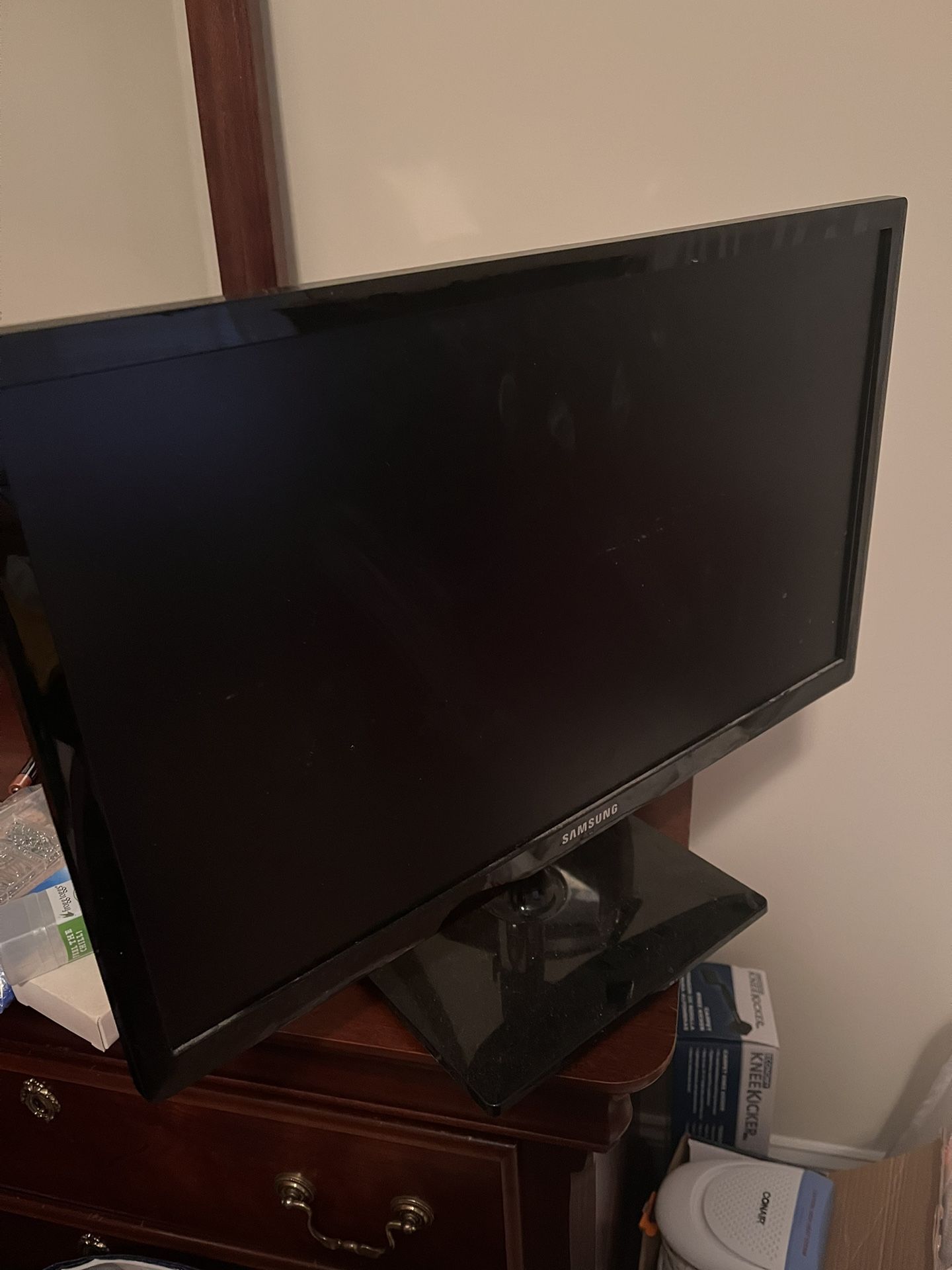 32” Samsung Monitor