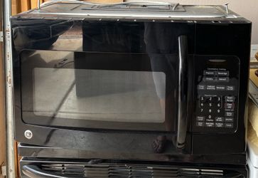 Black GE microwave