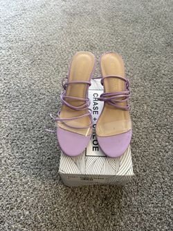 Chase And Chloe Purple Heels Size 6