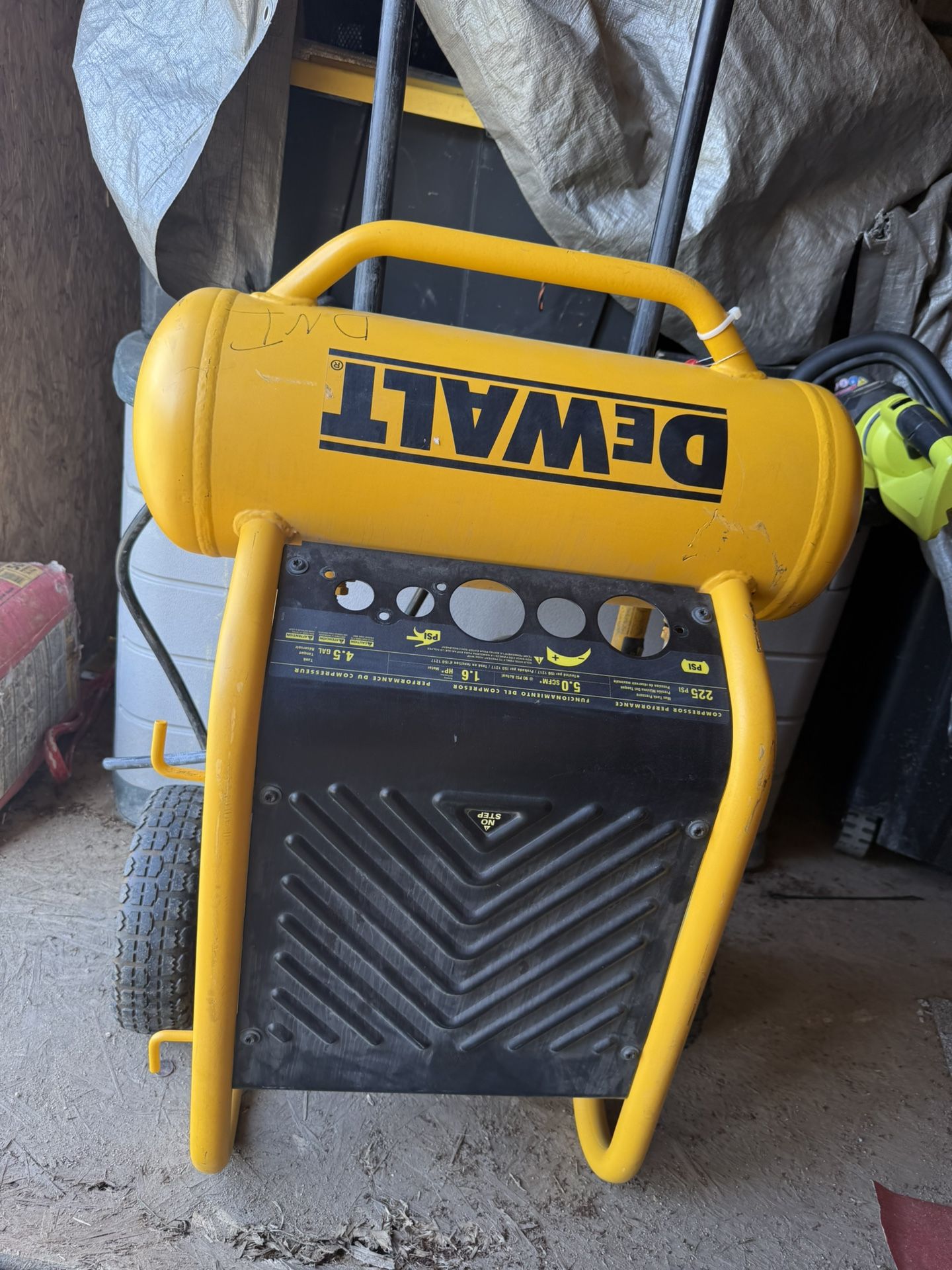 DeWalt Compressor