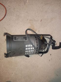 Studio lights thousand Watts 120 volt