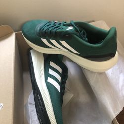 Brand NWT Adidas Run Falcons, 10W 9M