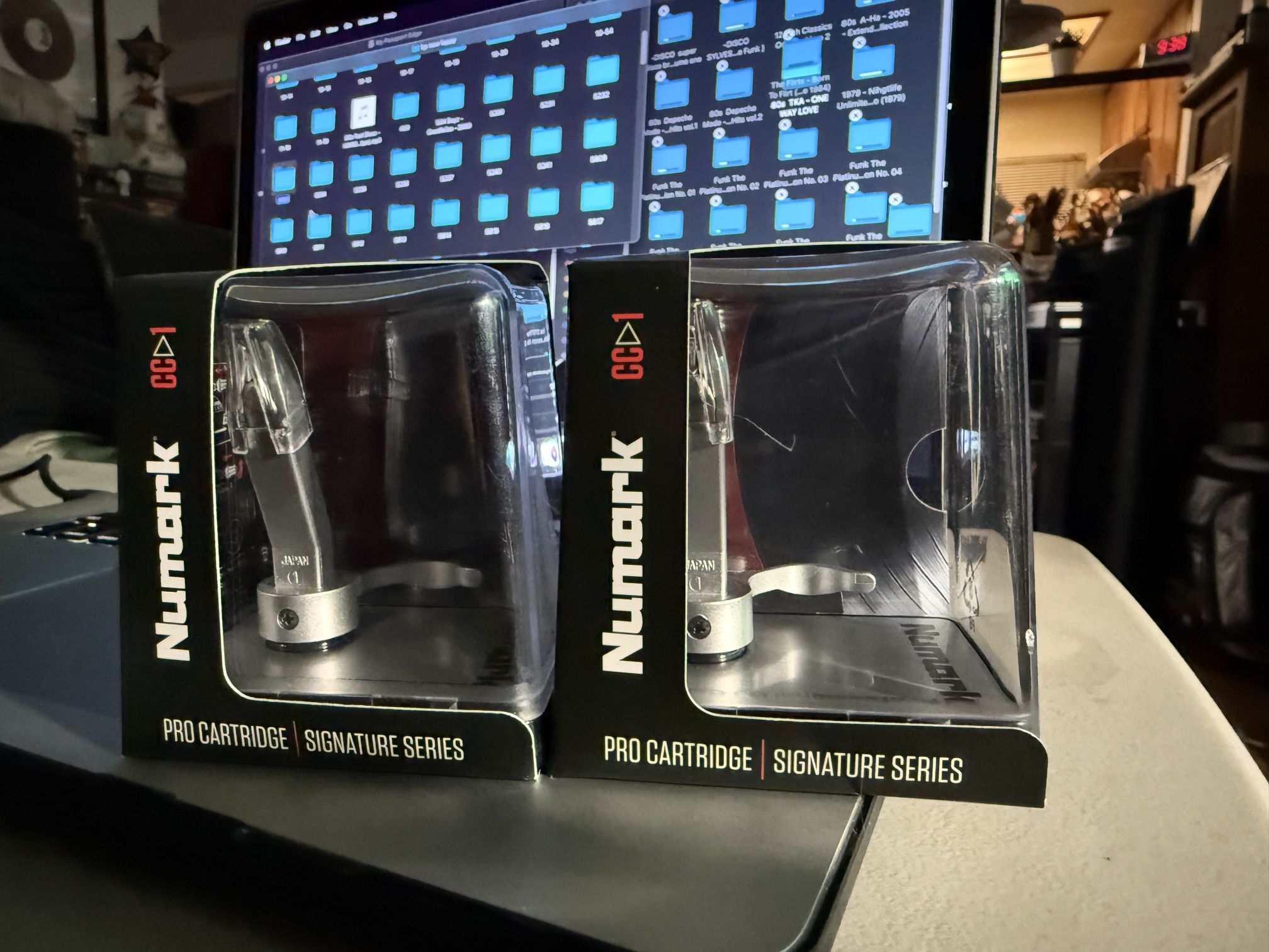 Numark CC-1 Needles Stylus Dj  Pair! Like New! 