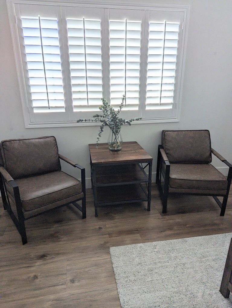 Accent Chairs