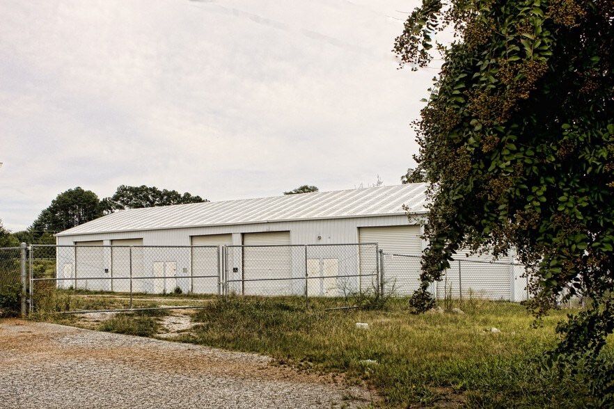 Storage Unit $175 A Month 12 X 30