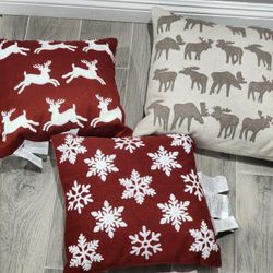 Pottery Barn Couch throw Christmas pillows  - Cushion Chair Bed