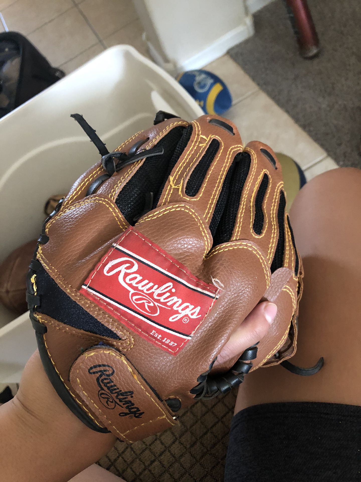 Rawlings 10in. Glove baseball/softball