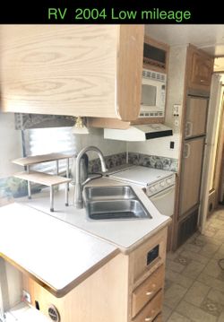 2004  RV Class C Sun Seeker 31F, Low Mileage71k. Make An Offer