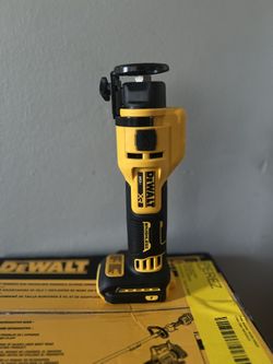DEWALT XR 20V Lithium-Ion Cordless Rotary Drywall Cut-Out Tool (Tool Only)