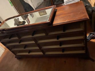 The Mahogany Colection Cabinet