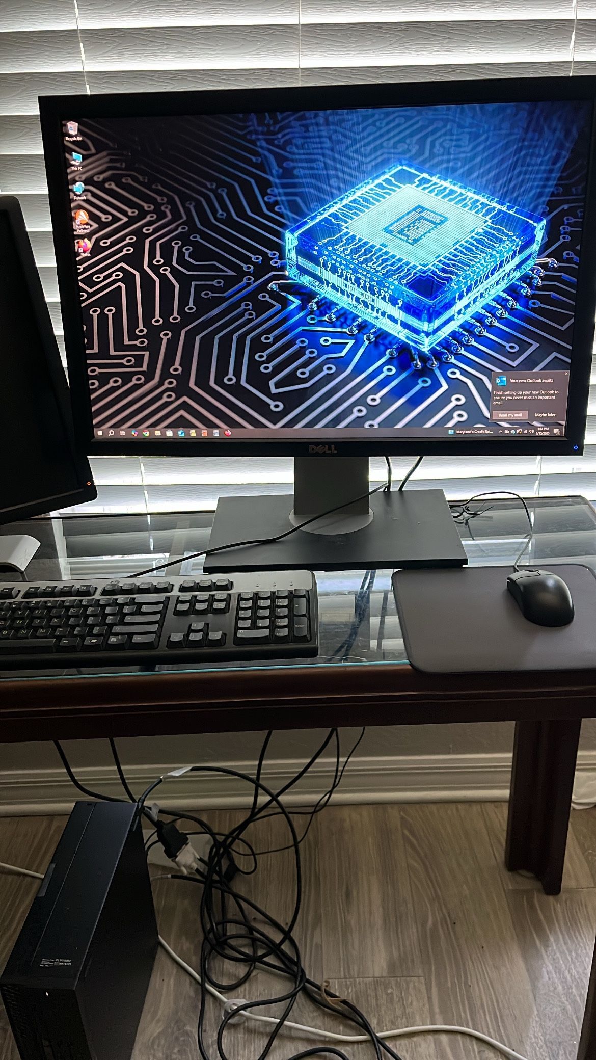 Triple Monitor Dell PC