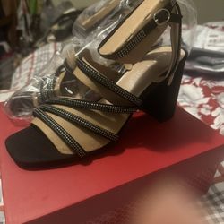 Kelly &Kate Cadence Sandals Size 10M (black)