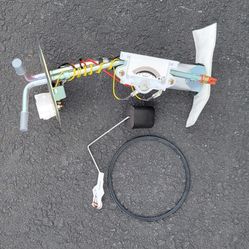 87-89 F150 F250 F350 Fuel Pump Pompa De Gas 