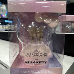 HELLO KITTY 6 PC BRUSH GIFT SET