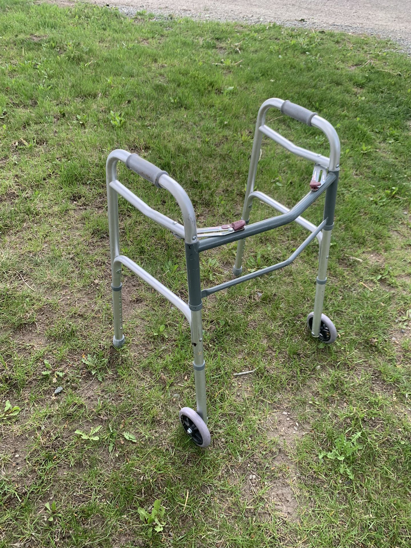 Folding Walkers