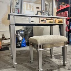 Pier 1 - Mirror Luxury Vanity w/ Matching Stool