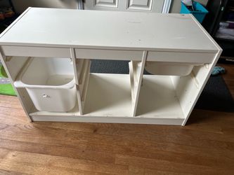 Ike’s White Kids Storage Bench with Bins