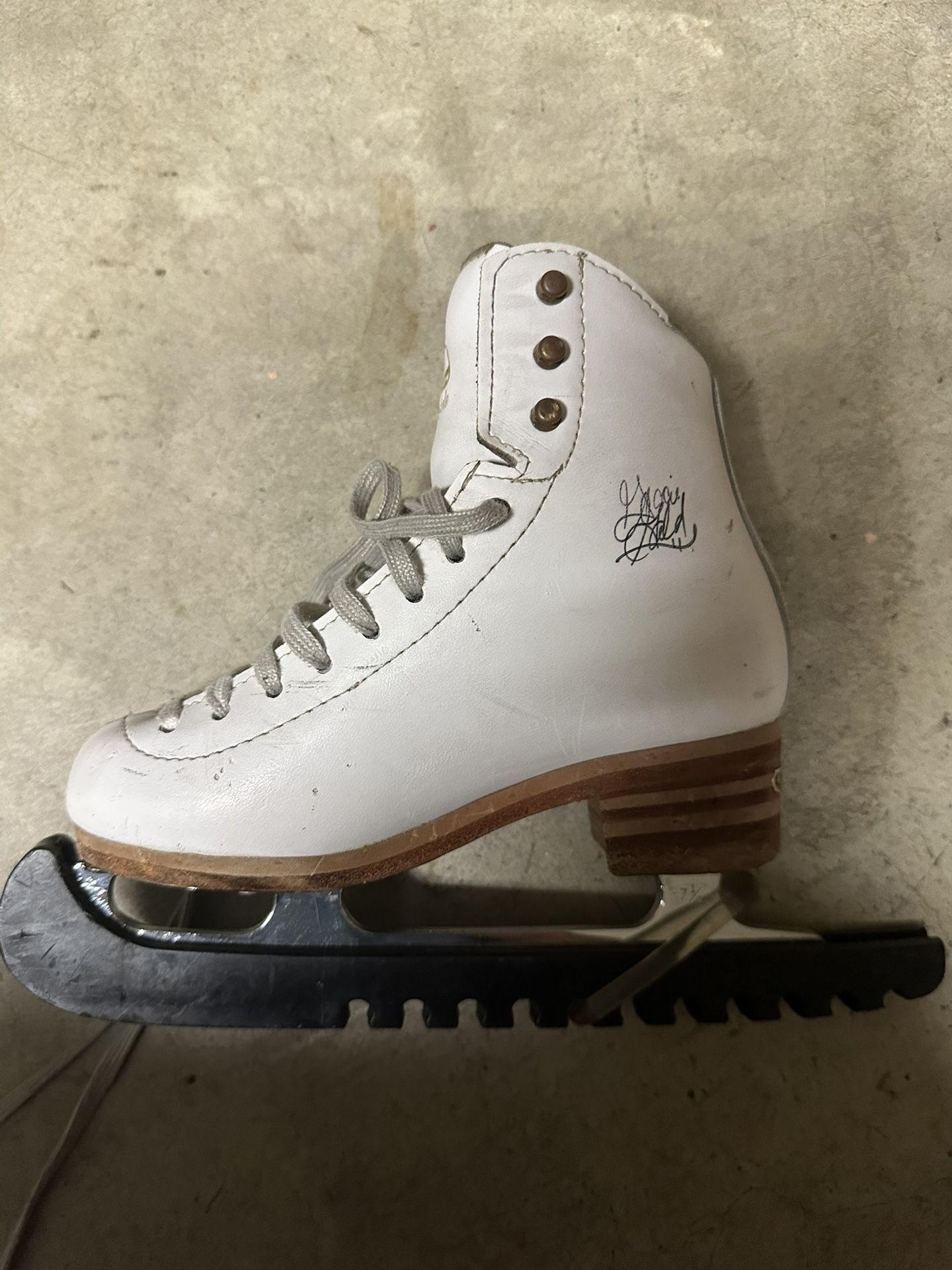 Jackson Freestyle Figure Skates Size 7 1/2 Signed by Gracie Gold