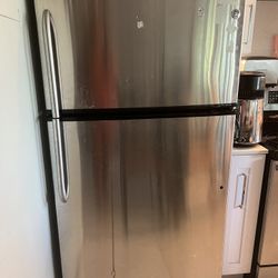 Working Refrigerator 