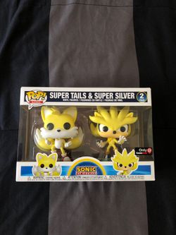 (2 pack )Super tails & super silver sonic the hedgehog GameStop /San Diego comic con pops exclusive