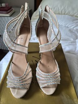 Thalia evening shoes with crystals size 8.5