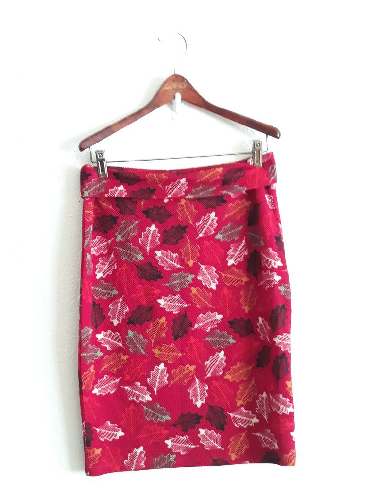 LuLaRoe Cassie Red Fall Leaves Skirt Size Small