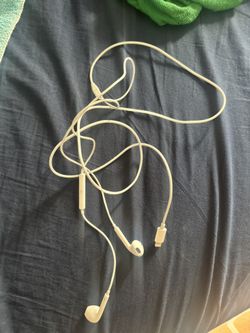iPhone Ear Buds