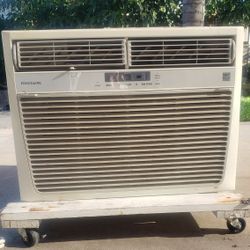 Air Conditioner Box  (works)