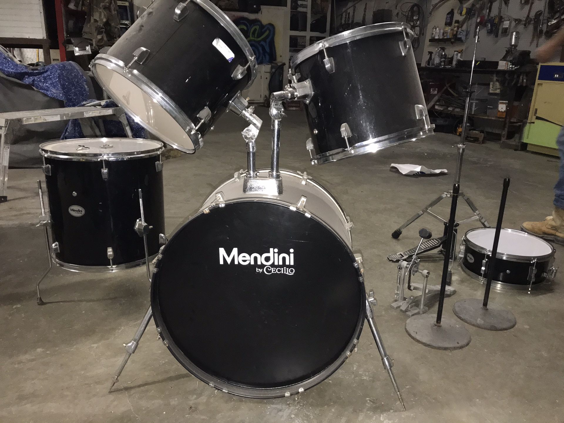 Mendini by Cecilio Adult Drum Set w/ Cymbals Pedal Throne Sticks