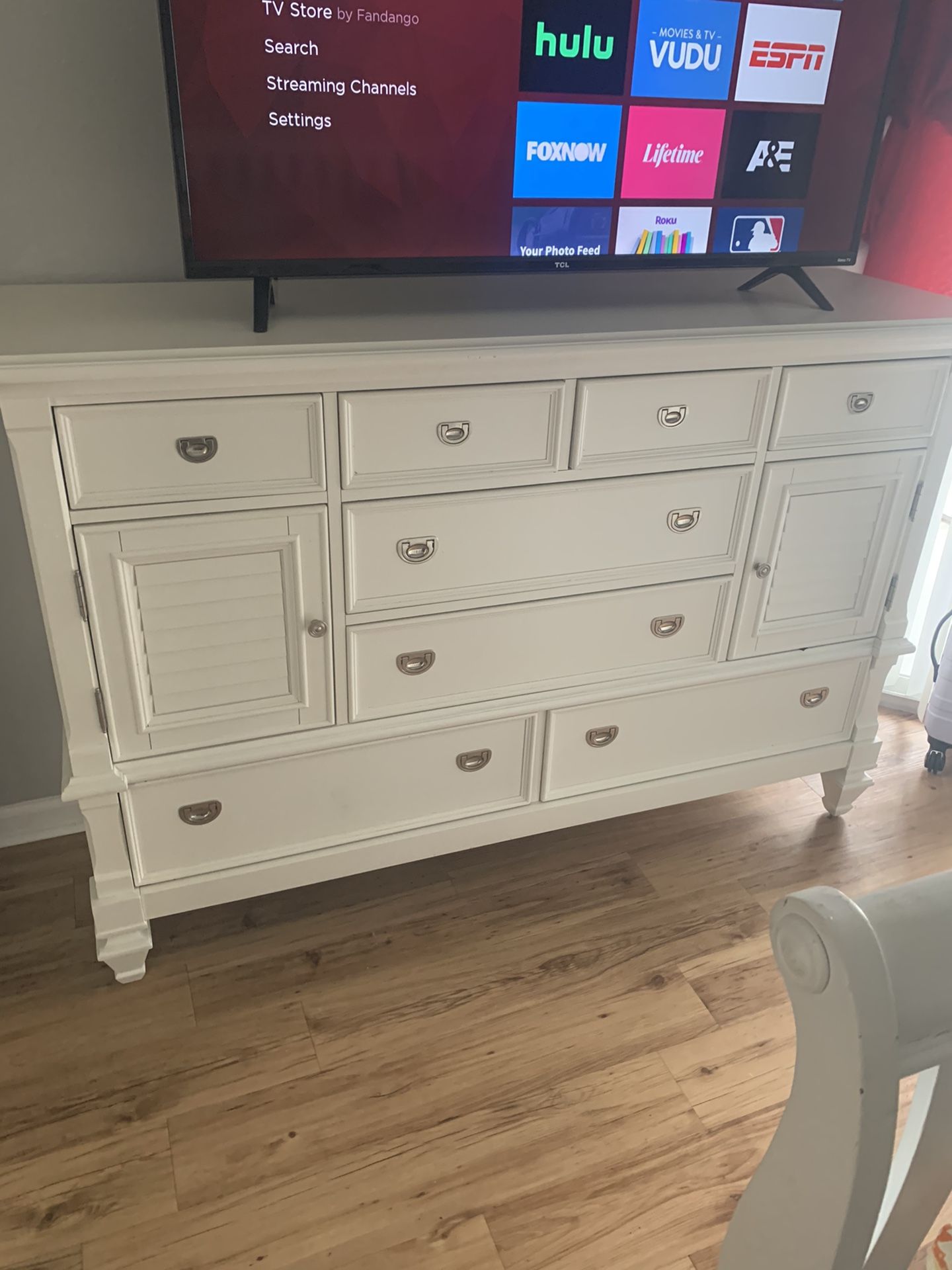 Barely Used Dresser for Sale in Jacksonville, FL OfferUp
