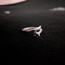 Nail Chrome Hearts Ring