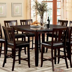 Free Kitchen Table (Seats 4-6)