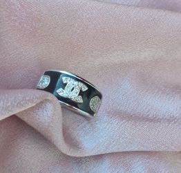 Fashion ring