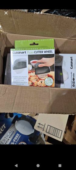 Pizza cutter