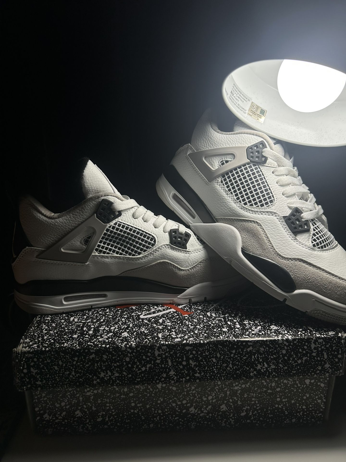 Air Jordan 4 Military Black – Size 10