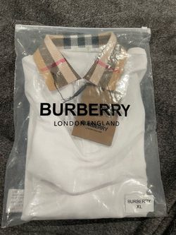 Me Burberry polo