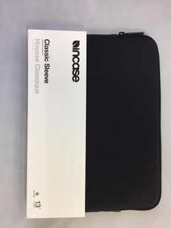 Incase classic sleeve 13”MacBook