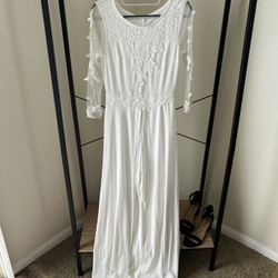 White Dress/ Wedding Dress(similar to last pic)(casi como última foto)