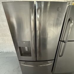 Ge Refrigerator 33” Counter Depth Like New ! ( Refrigeradores )