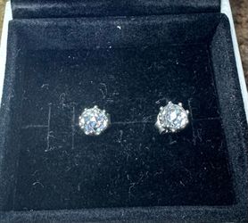 Pandora crown earrings