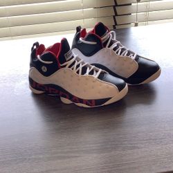 Jumpman Team 2 Shoes
