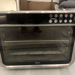 Ninja Air Fryer / Oven / Multipurpose 