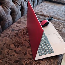 Laptop-Lenovo- IdeaPad- 330-roja-espe-cial- Para-Estud-iantes.